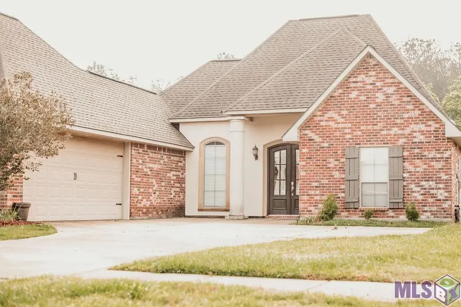 34122 Springlake Dr, Walker, LA 70785 - Image #2