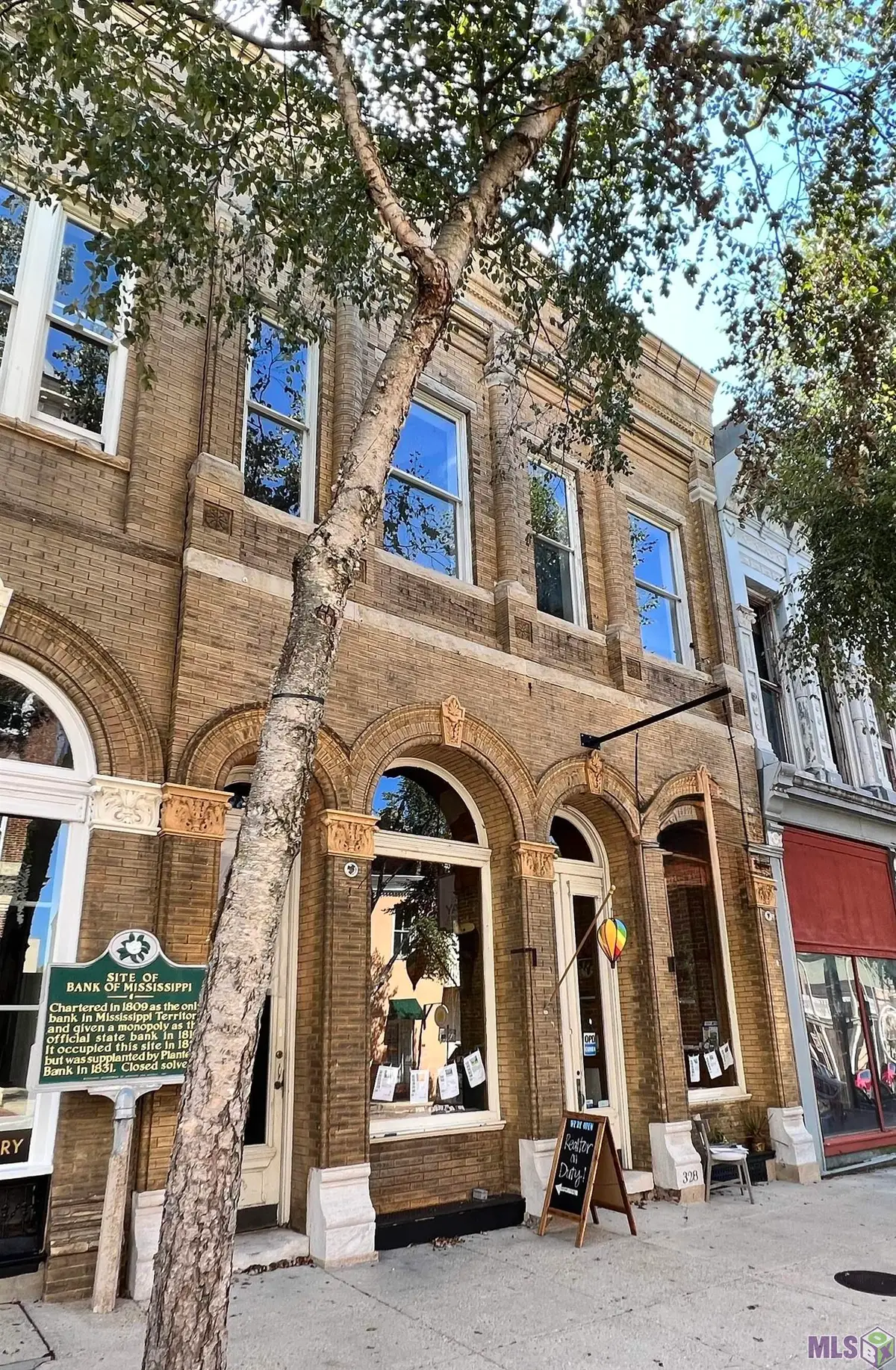 326-328 Main St, Natchez, MS 39120 - Image #1