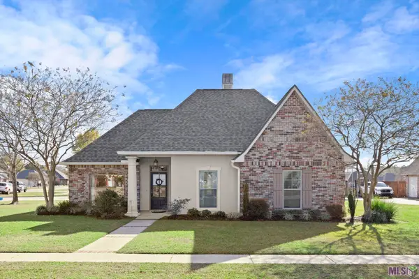 12538 Deerfield Dr, Walker, LA 70785