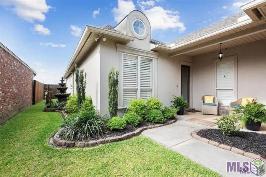 5432 Courtyard Dr, Gonzales, LA 70737 - #2