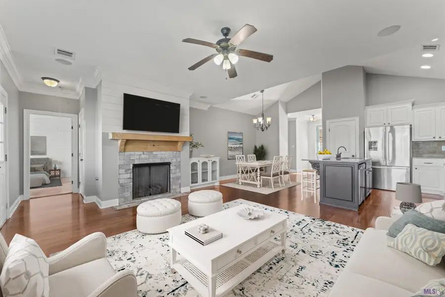 7373 Estelle Dr, Denham Springs, LA 70726 - Image #2