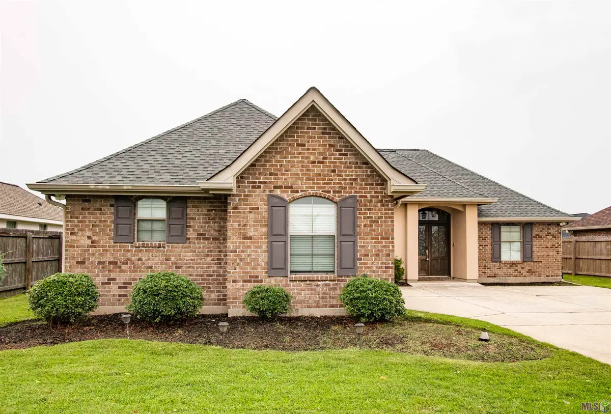 12 Summerlin Dr, Laplace, LA 70068 - Image #1