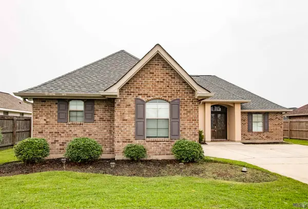 12 Summerlin Dr, Laplace, LA 70068