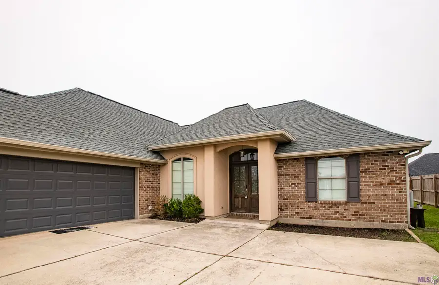 12 Summerlin Dr, Laplace, LA 70068 - Image #3
