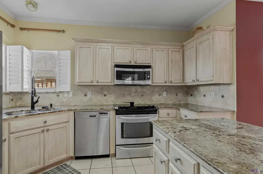 3837 Secretariat Dr, Baton Rouge, LA 70816 - Image #2