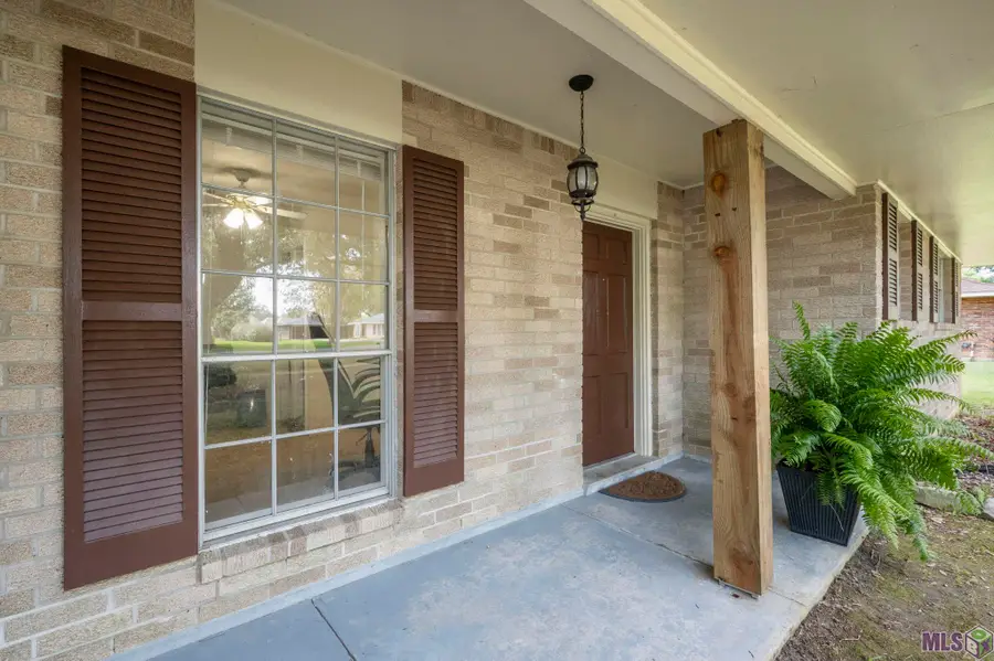 5015 Fennwood Dr, Zachary, LA 70791 - Image #3