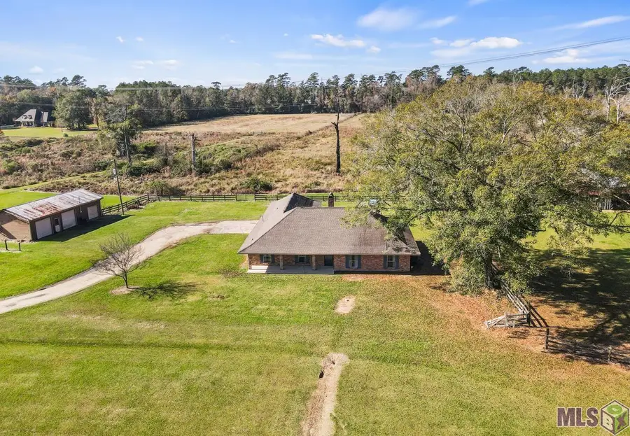 36569 Reinninger Rd, Denham Springs, LA 70706 - #2