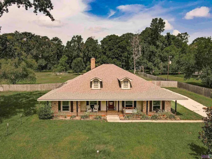 15725 El Ranchitos Ave, Pride, LA 70770 - Image #2