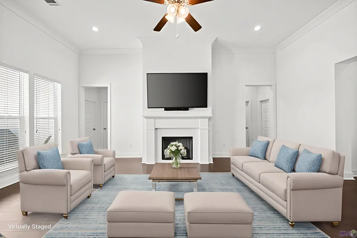 10233 Oak Colony Blvd, Baton Rouge, LA 70817 - Image #1