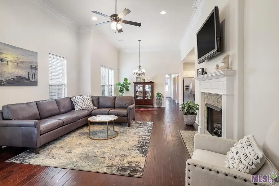 14449 Royal Villa Dr, Baton Rouge, LA 70810 - Image #2