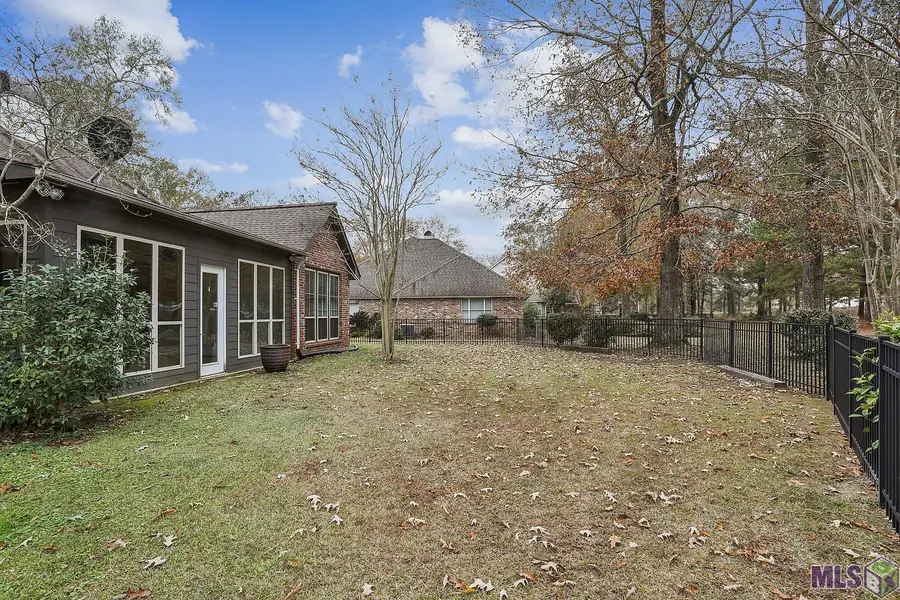 13871 Oakley Ln, Saint Francisville, LA 70775 - Image #2