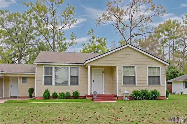 10465 White Oak Dr, Baton Rouge, LA 70815