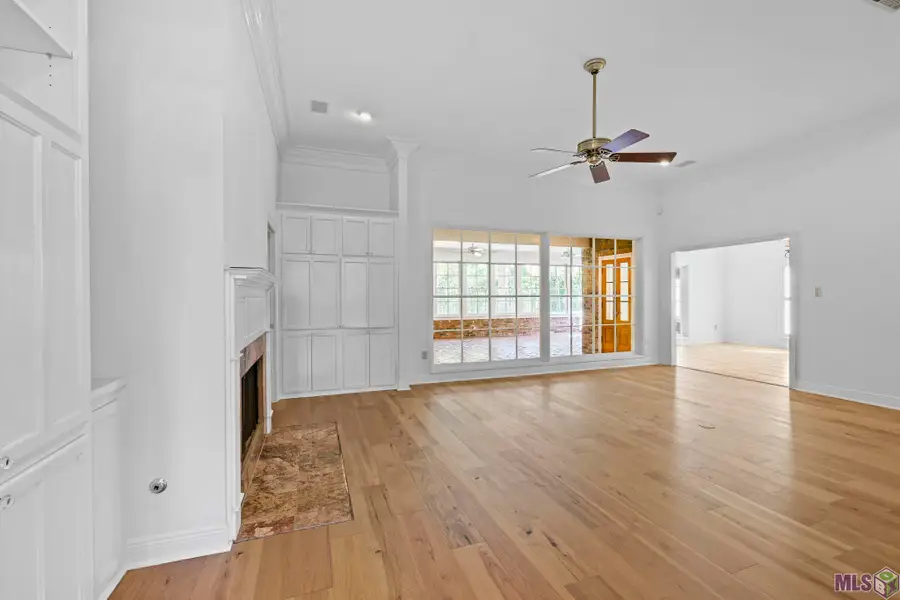 5845 S Shore Dr, Baton Rouge, LA 70817 - #2