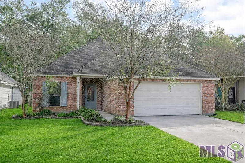 38248 Shelby Dr, Denham Springs, LA 70706 - #1
