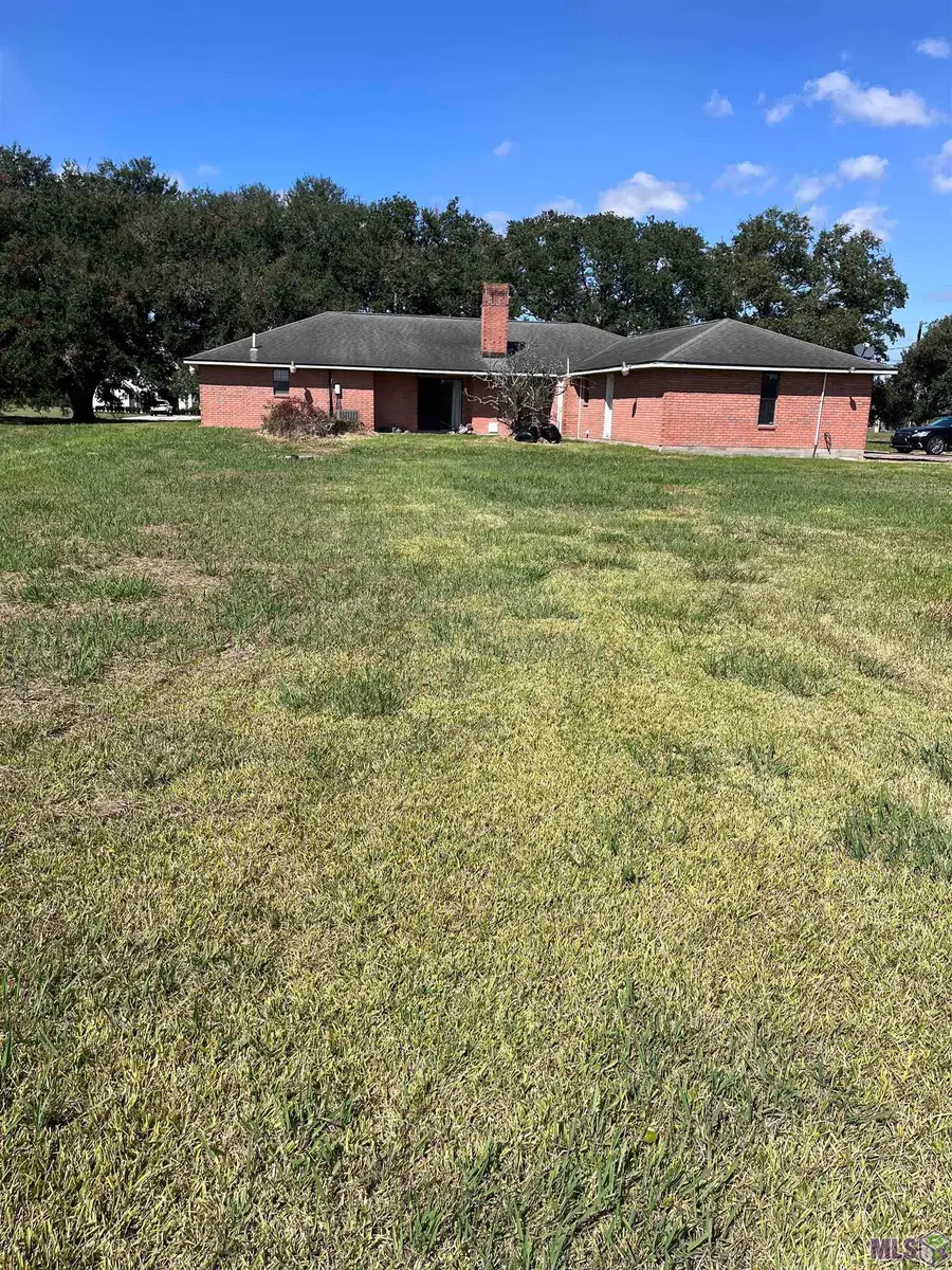 206 Ideal St, Belle Rose, LA 70341 - Image #2