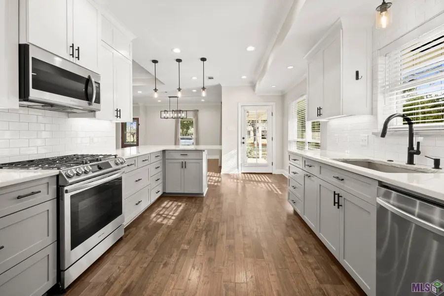 7846 Menlo Dr, Baton Rouge, LA 70808 - Image #2