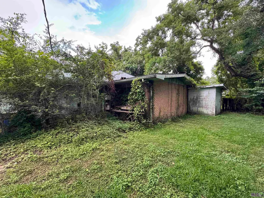 415 E Sanders St, Gonzales, LA 70737 - Image #3
