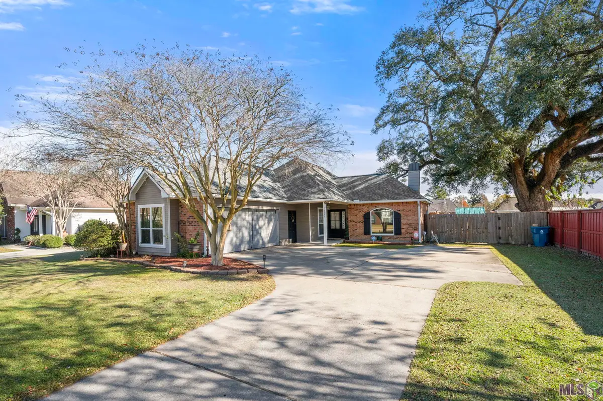 16092 Jarod Dr, Prairieville, LA 70769 - Image #1