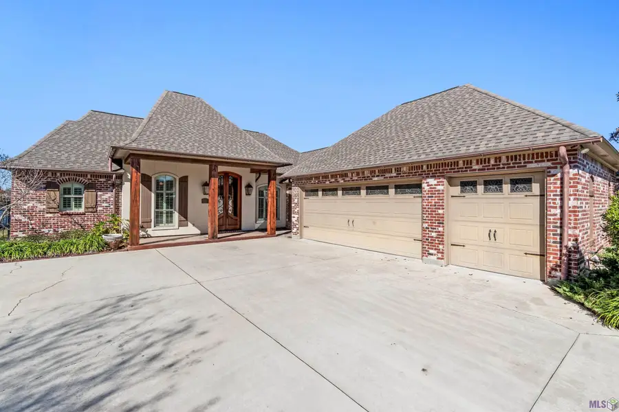 8128 Lavender Dr, Central, LA 70818 - Image #2