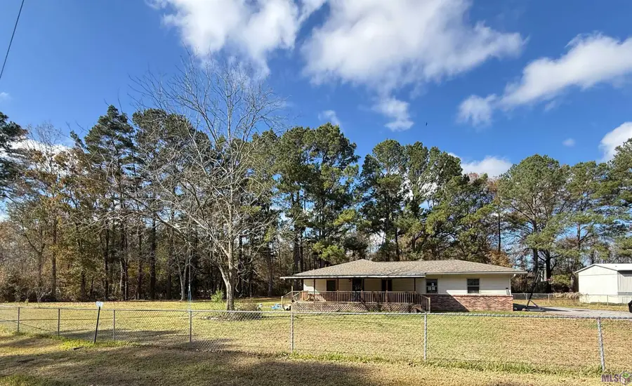 26035 John L Ln, Denham Springs, LA 70726 - Image #2