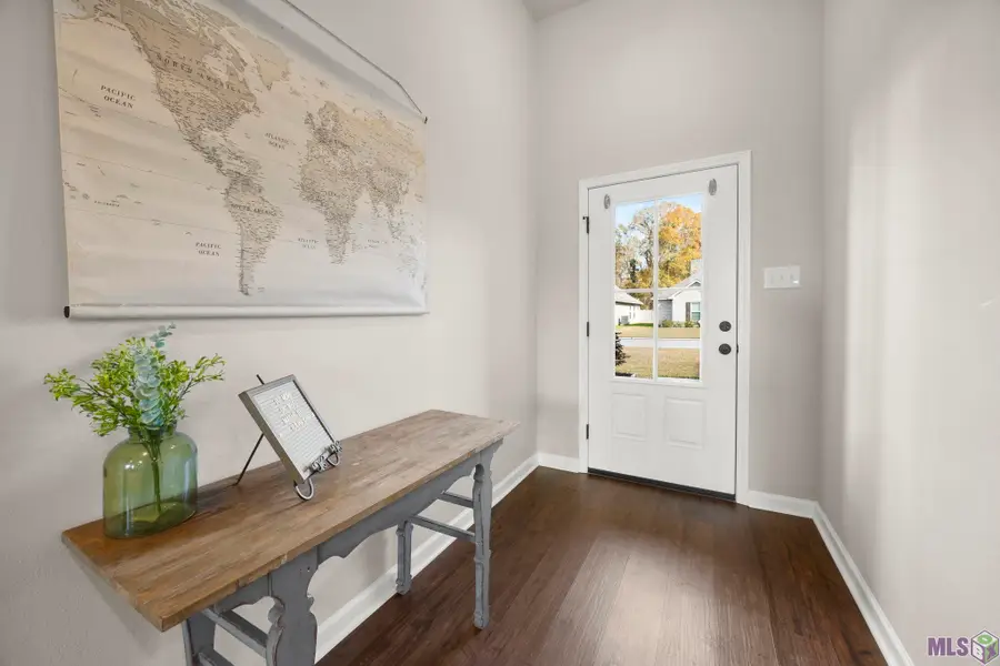 28359 Natchez Trace, Denham Springs, LA 70726 - Image #2