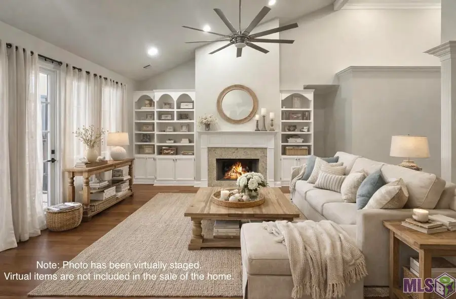 16445 Long Lake Dr, Prairieville, LA 70769 - Image #2