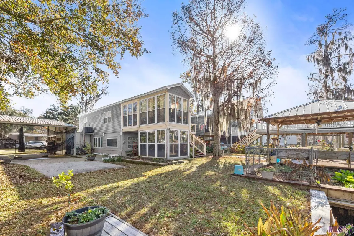 14689 Paradise Rd, Maurepas, LA 70449 - Image #1