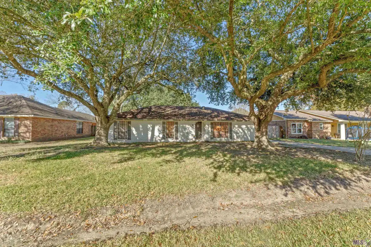 1054 Barkley Dr, Baton Rouge, LA 70810 - Image #1