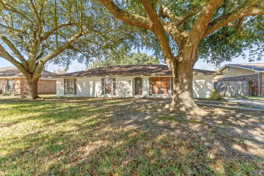 1054 Barkley Dr, Baton Rouge, LA 70810 - Image #3