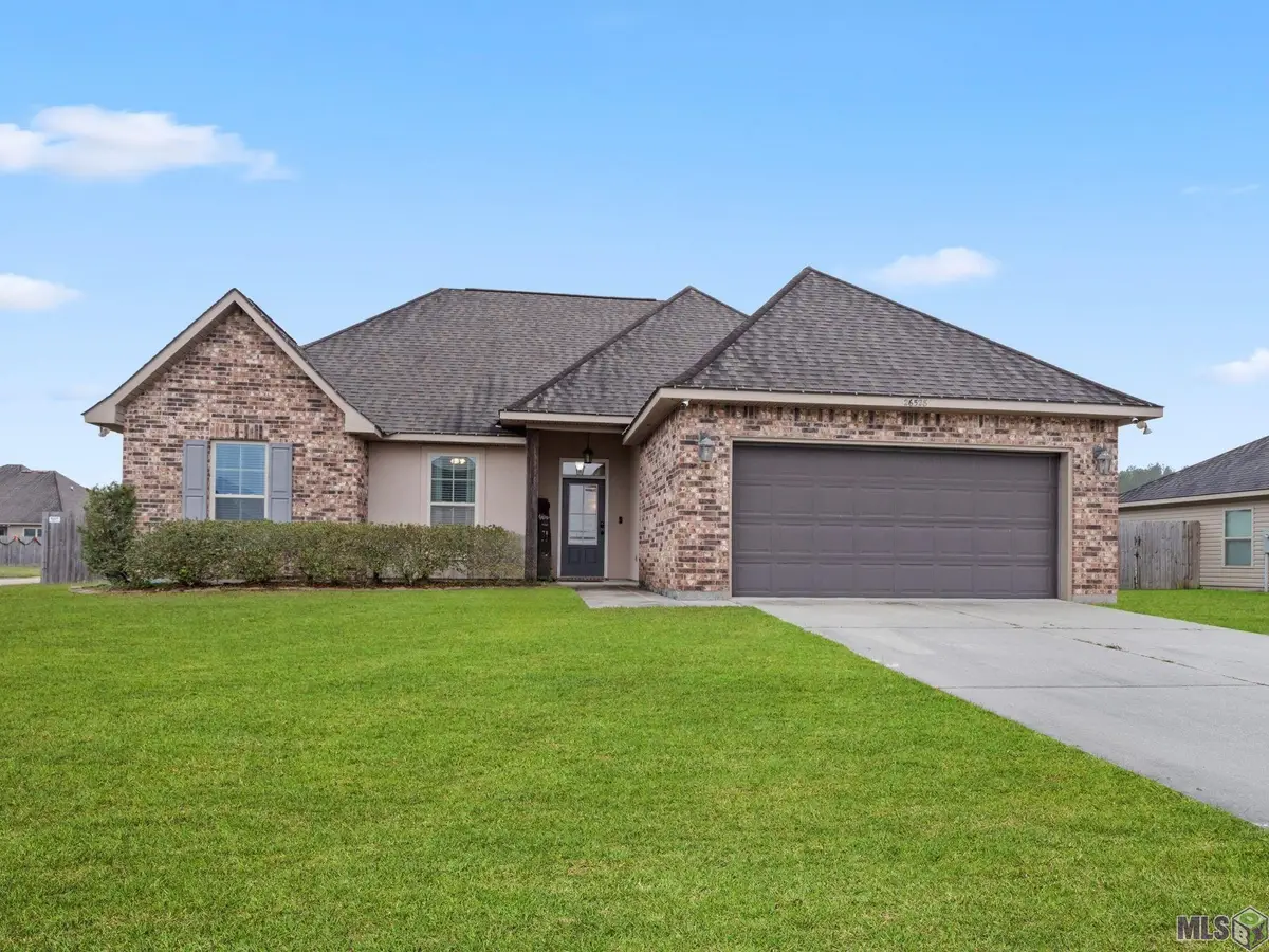 26528 Evangeline Trace Blvd, Denham Springs, LA 70726 - Image #1