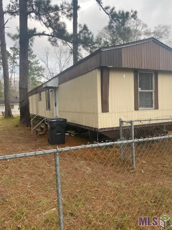 9815 Adam Dr, Denham Springs, LA 70726