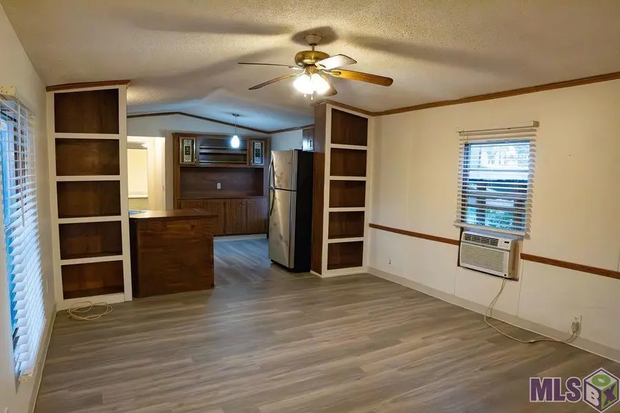 9815 Adam Dr, Denham Springs, LA 70726 - Image #3