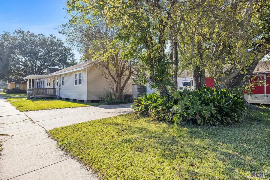 969 N Jefferson Ave, Port Allen, LA 70767 - Image #2