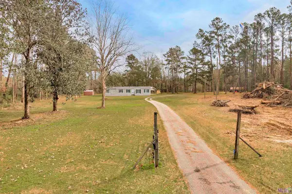 32438 Weiss Rd, Walker, LA 70785