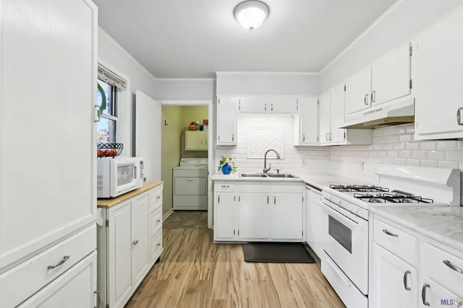 1977 Denver Dr, Baton Rouge, LA 70810 - Image #2