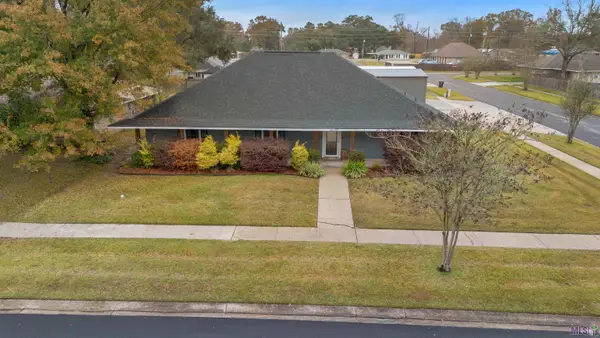 40182 La Rochelle Rd, Prairieville, LA 70769