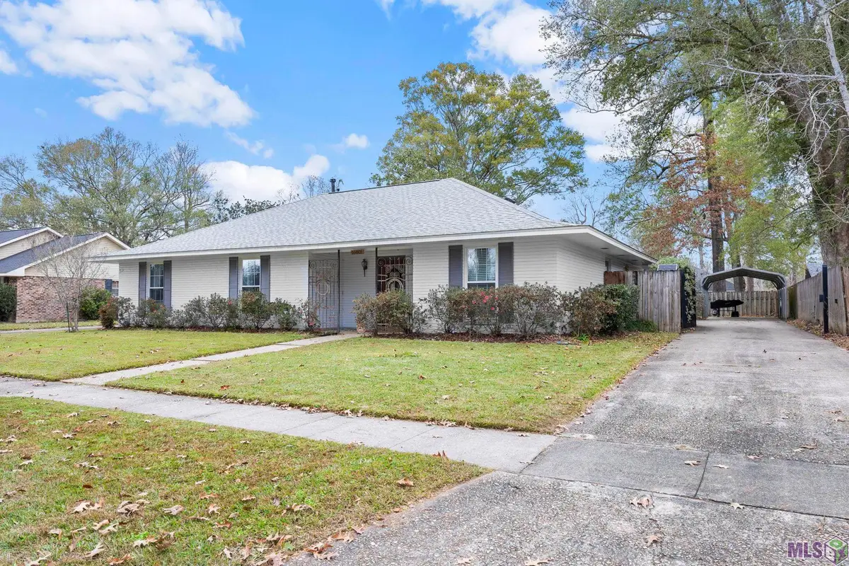 16801 Ticonderoga Ave, Baton Rouge, LA 70817 - #1