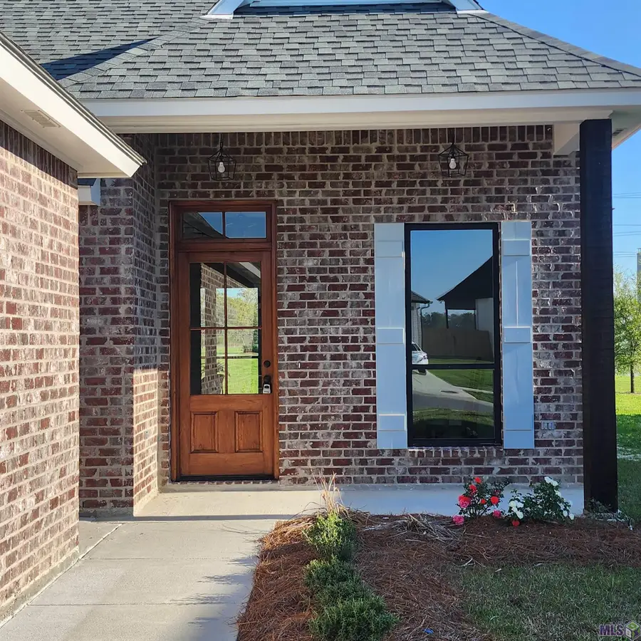 39561 Hernando De Soto Dr, Darrow, LA 70725 - Image #2