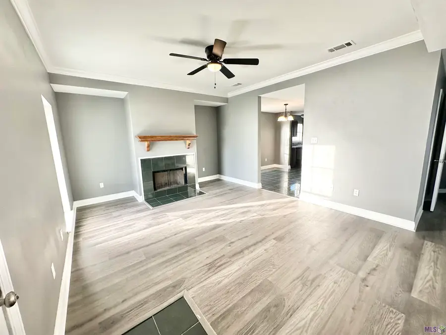 22975 Aidan Rd, Plaquemine, LA 70764 - Image #2