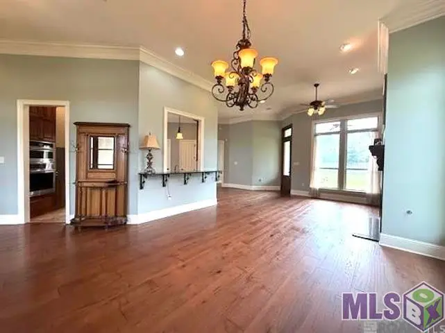 9528 Sawgrass Dr, Denham Springs, LA 70726 - Image #1