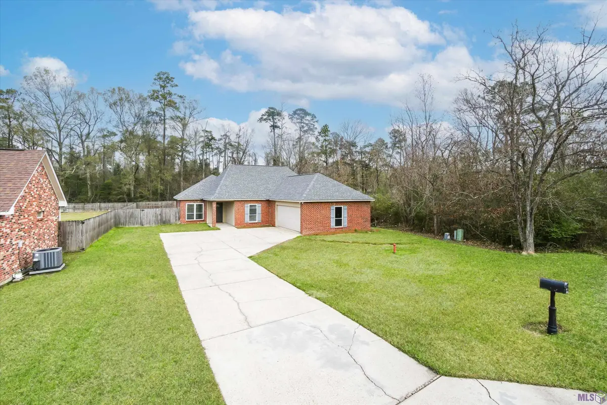 8085 Wolf Creek Place, Denham Springs, LA 70726 - Image #1