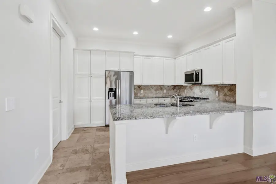 998 Stanford Ave #402, Baton Rouge, LA 70808 - #3