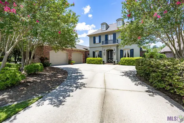 19027 Spyglass Hill Dr, Baton Rouge, LA 70809