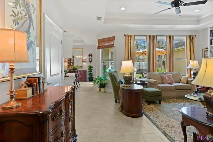 7111 Village Charmant #11, Baton Rouge, LA 70809 - #3