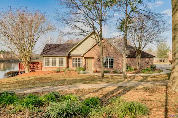 7111 Village Charmant #170, Baton Rouge, LA 70809