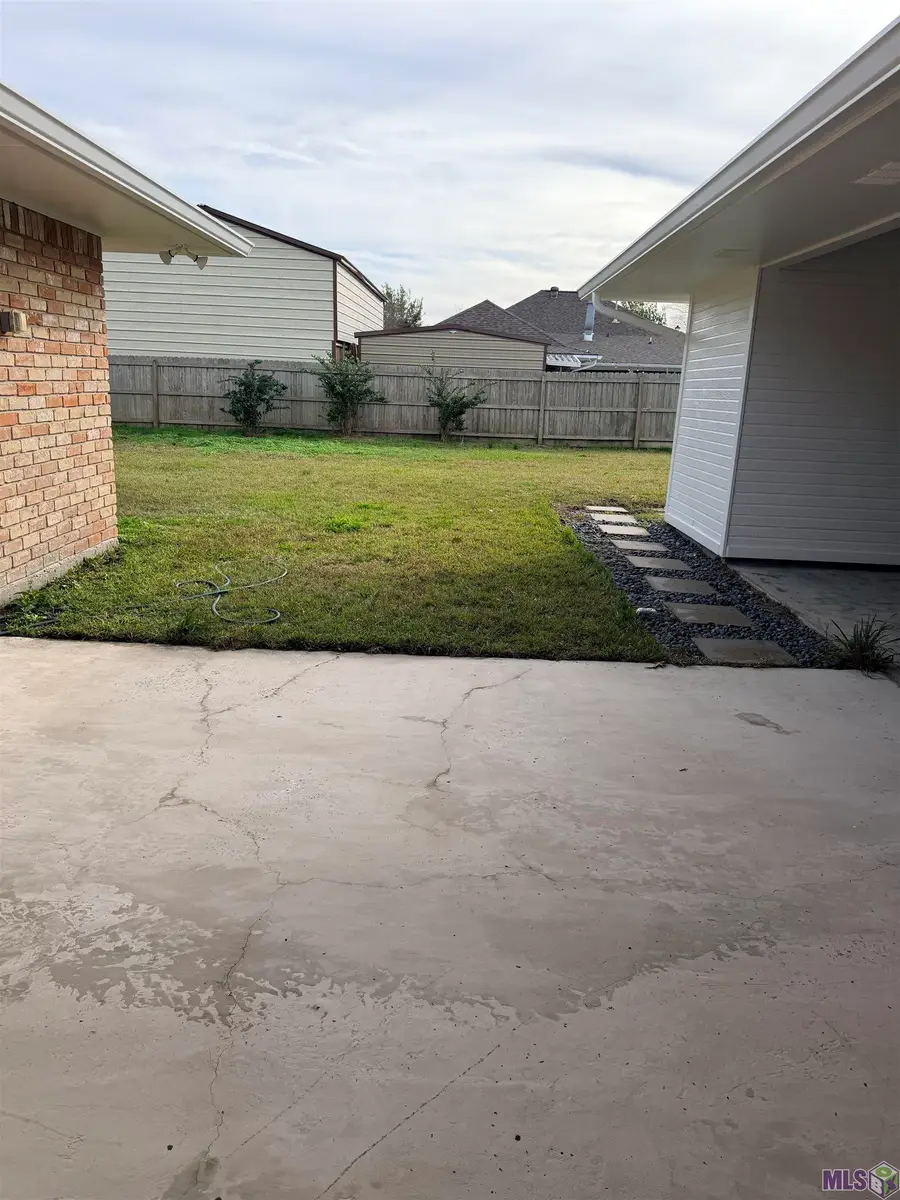 15814 Woodwick Ave, Baton Rouge, LA 70816 - Image #3