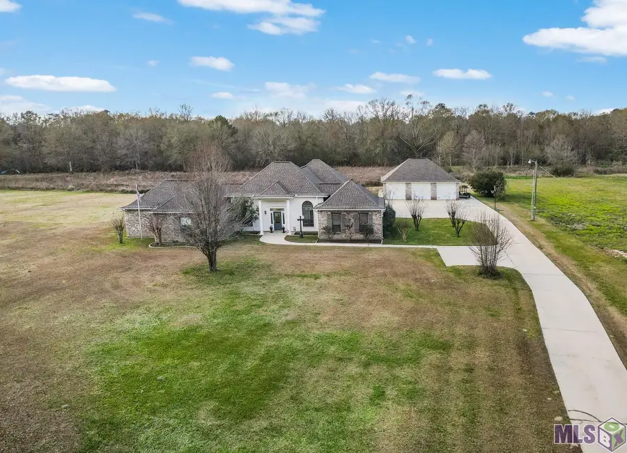 26355 Clyde Blount Rd, Livingston, LA 70754 - Image #2