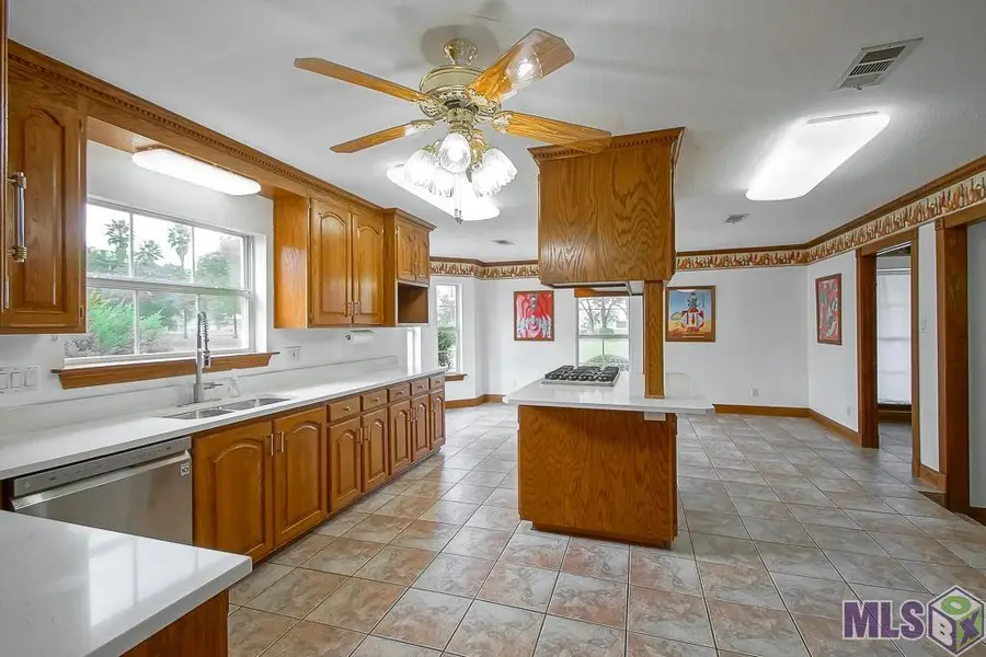 6168 Brewerton Rd, Gonzales, LA 70737 - Image #3