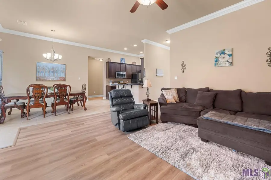 16389 Timberstone Dr, Prairieville, LA 70769 - Image #3