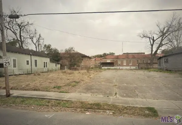 558 Eddie Robinson Sr Drive, Baton Rouge, LA 70802